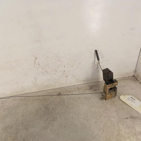 Serrure avant droit PEUGEOT 106