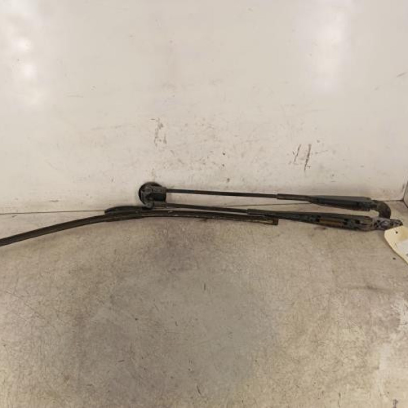 Bras essuie glace avant gauche RENAULT TWINGO 1