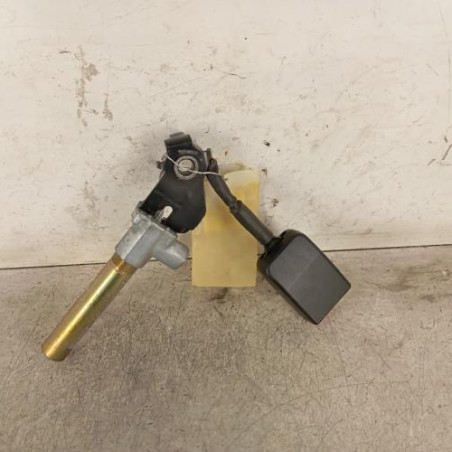 Attache ceinture avant gauche RENAULT TWINGO 1