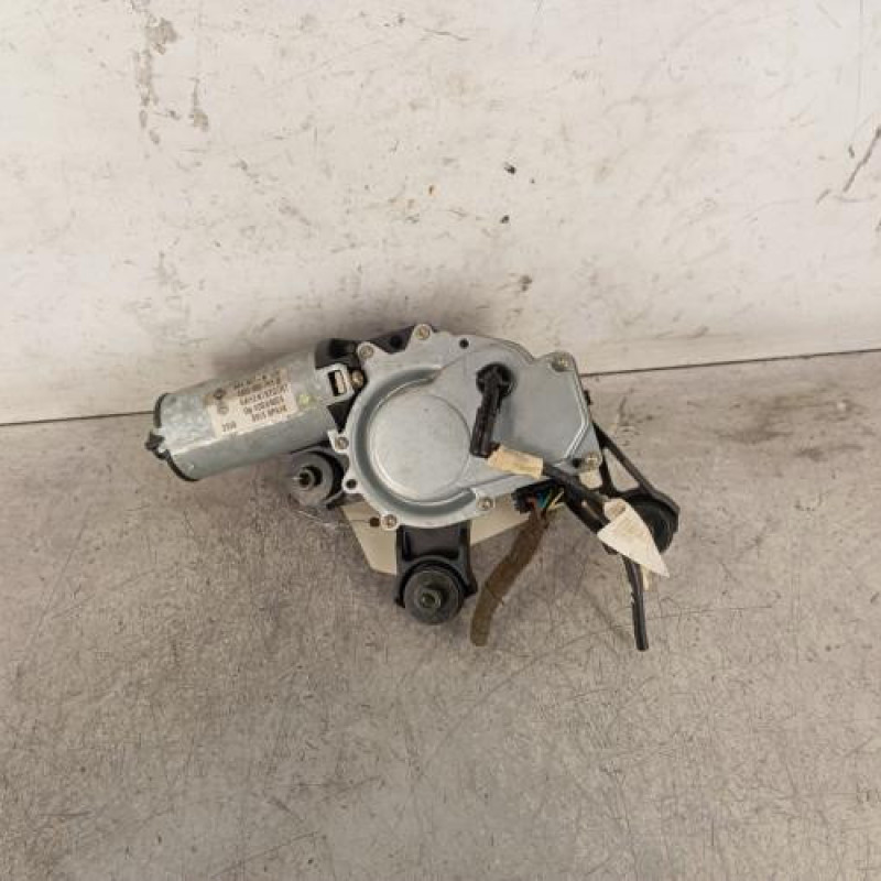 Moteur essuie glace arriere VOLKSWAGEN LUPO
