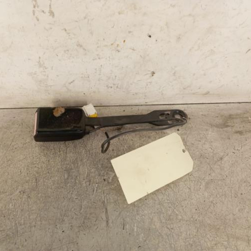 Attache ceinture avant gauche PEUGEOT 307