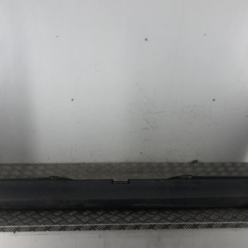 Pare choc arriere MERCEDES VITO 639