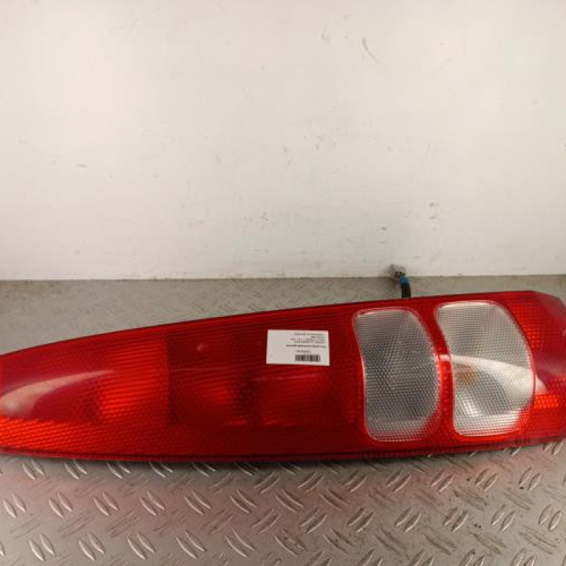 Feu arriere principal gauche (feux) HONDA HR-V 1 Feu arriere principal gauche (feux) HONDA HR-V 1