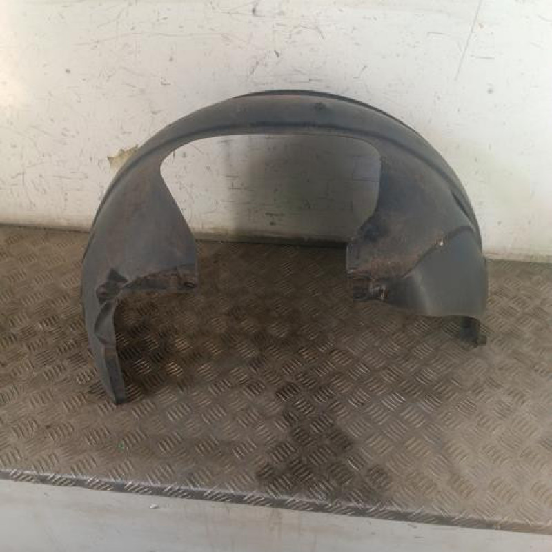 Pare boue avant droit FORD FIESTA 5 Pare boue avant droit FORD FIESTA 5