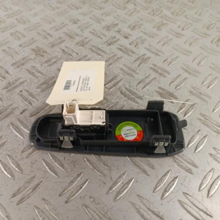 Interrupteur de leve vitre arriere droit PEUGEOT 308 2 SW