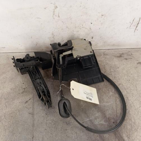 Serrure avant droit FORD FIESTA 5