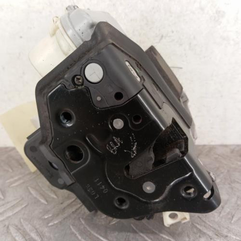 Serrure avant gauche AUDI A3 2 Serrure avant gauche AUDI A3 2