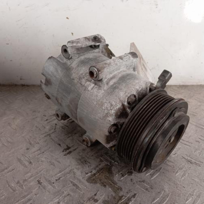 Compresseur clim FORD FIESTA 6 Compresseur clim FORD FIESTA 6