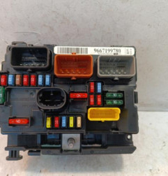 Boitier servitude moteur (BSM) CITROEN C3 2 Photo n°1