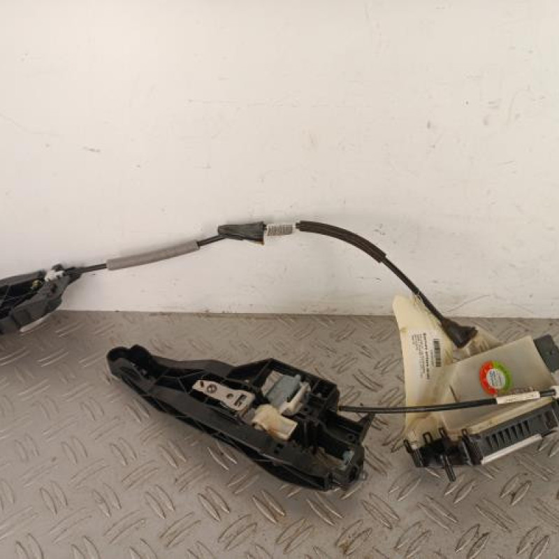 Serrure arriere droit PEUGEOT 2008 1 Serrure arriere droit PEUGEOT 2008 1