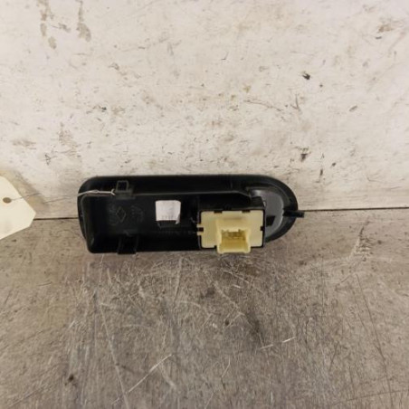 Interrupteur de leve vitre avant droit DACIA DUSTER 1