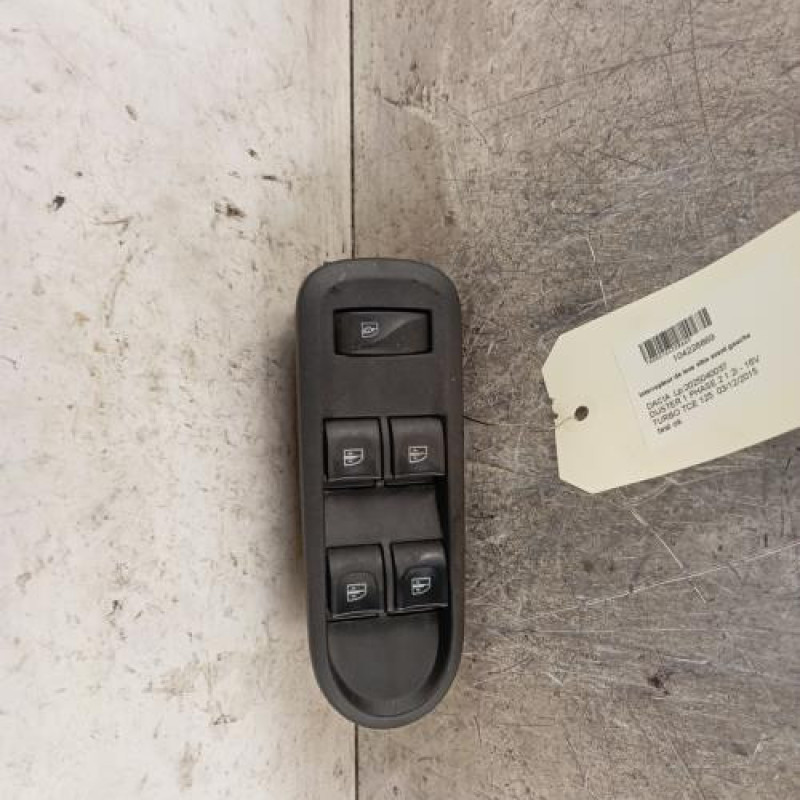 Interrupteur de leve vitre avant gauche DACIA DUSTER 1
