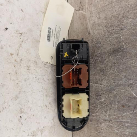 Interrupteur de leve vitre avant gauche DACIA DUSTER 1
