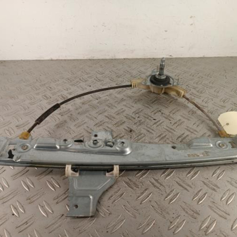 Leve vitre mecanique arriere gauche PEUGEOT 2008 1