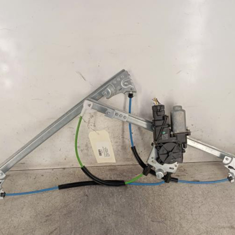 Leve vitre electrique arriere droit RENAULT VEL SATIS