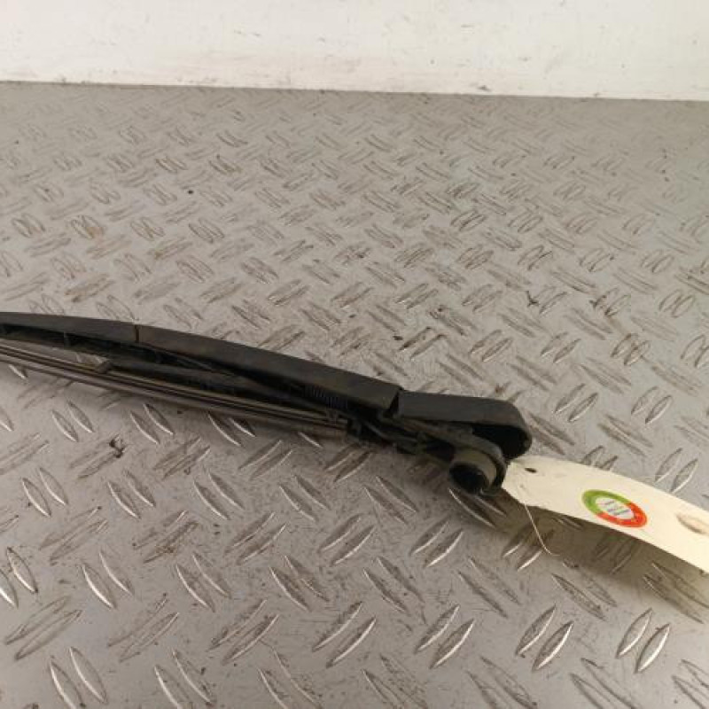 Bras essuie glace arriere PEUGEOT 2008 1 Bras essuie glace arriere PEUGEOT 2008 1