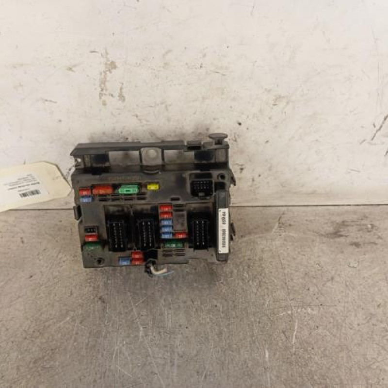 Boitier servitude moteur (BSM) PEUGEOT 307