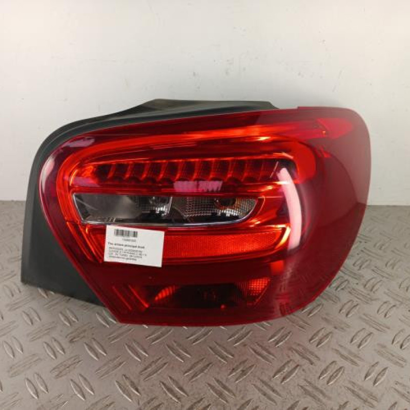 Feu arriere principal droit (feux) MERCEDES CLASSE A 176