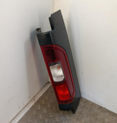 Feu arriere principal droit (feux) RENAULT TRAFIC 3 COURT Photo n°1
