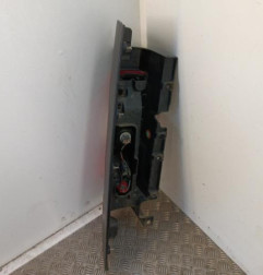 Feu arriere principal droit (feux) RENAULT TRAFIC 3 COURT
