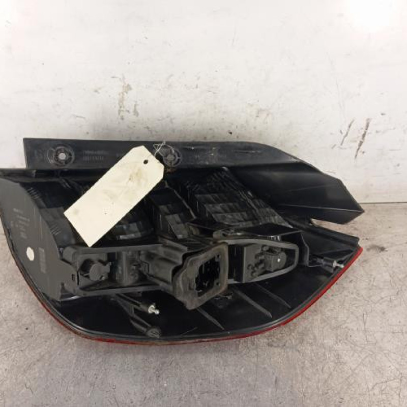 Feu arriere principal gauche (feux) RENAULT SCENIC 2 Feu arriere principal gauche (feux) RENAULT SCENIC 2