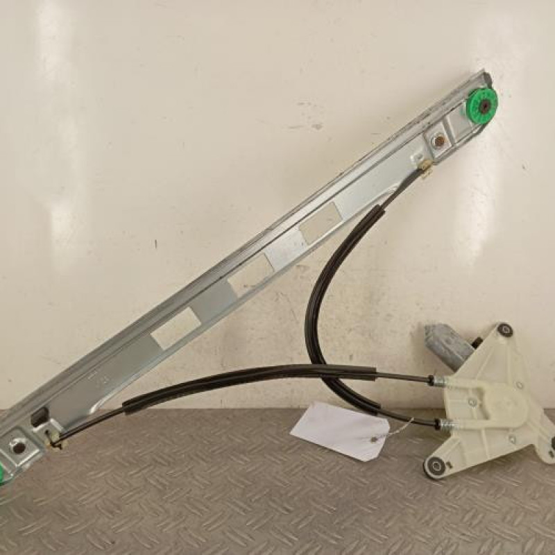 Leve vitre electrique avant droit RENAULT MASTER 3