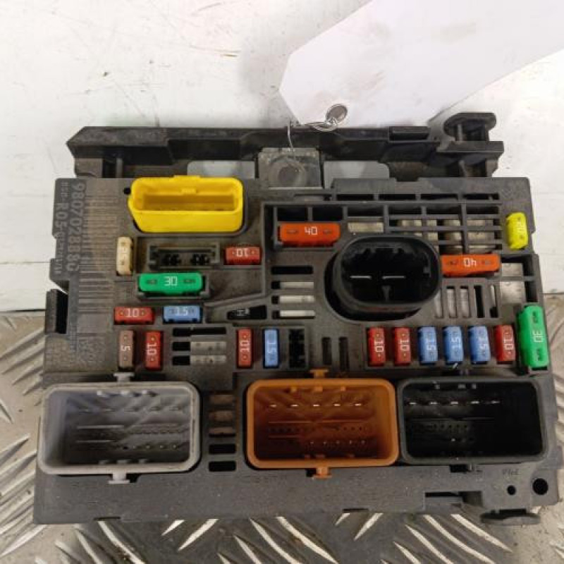 Boitier servitude moteur (BSM) PEUGEOT 308 1