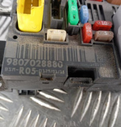Boitier servitude moteur (BSM) PEUGEOT 308 1