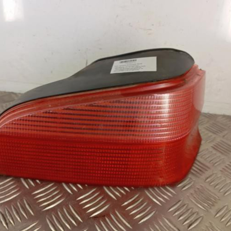 Feu arriere principal droit (feux) PEUGEOT 106