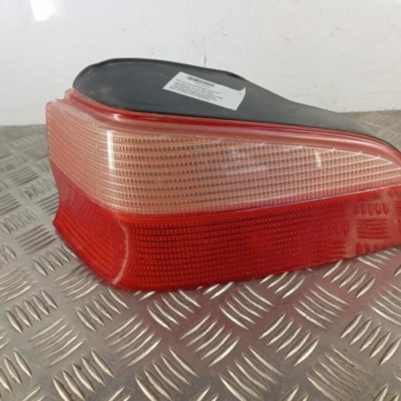 Feu arriere principal gauche (feux) PEUGEOT 106
