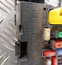 Boitier servitude moteur (BSM) PEUGEOT 3008 1