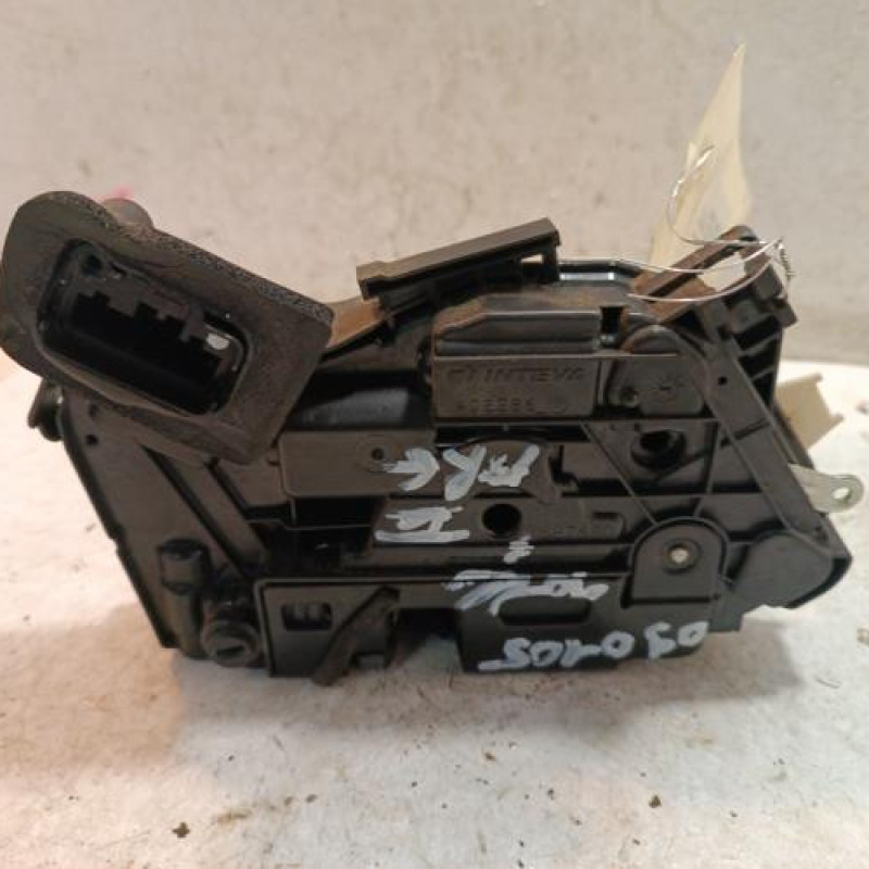 Serrure arriere gauche VOLKSWAGEN POLO 5 Serrure arriere gauche VOLKSWAGEN POLO 5
