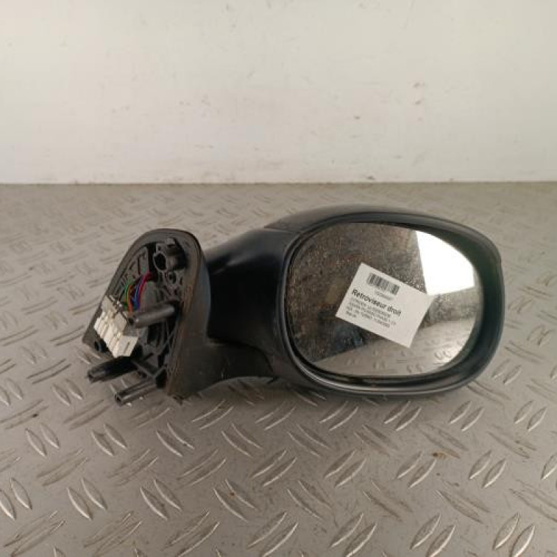 Retroviseur droit CITROEN XSARA PICASSO Retroviseur droit CITROEN XSARA PICASSO
