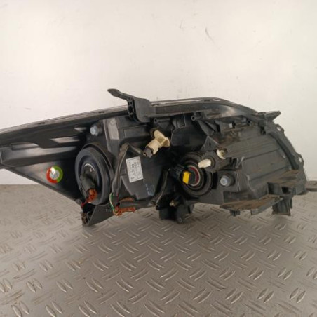 Optique avant principal gauche (feux)(phare) TOYOTA AURIS 1