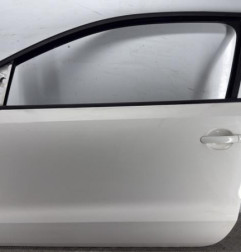 Porte avant gauche VOLKSWAGEN POLO 5 Photo n°1