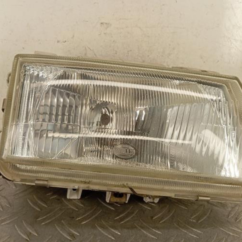 Optique avant principal droit (feux)(phare) VOLKSWAGEN POLO 3
