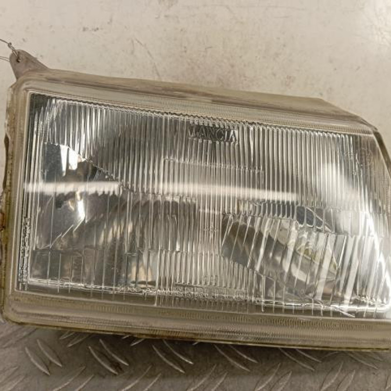 Optique avant principal droit (feux)(phare) LANCIA Y10 2