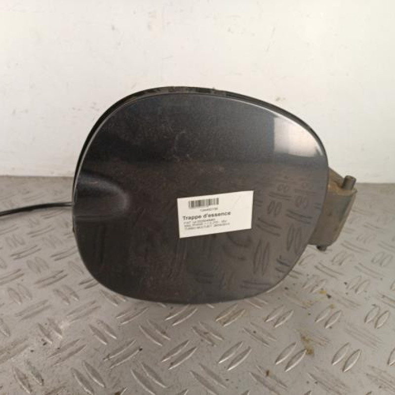 Trappe d'essence FIAT 500L Trappe d'essence FIAT 500L