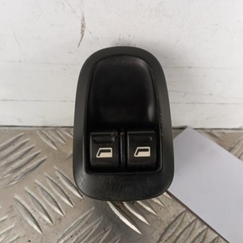 Interrupteur de leve vitre avant gauche PEUGEOT 206