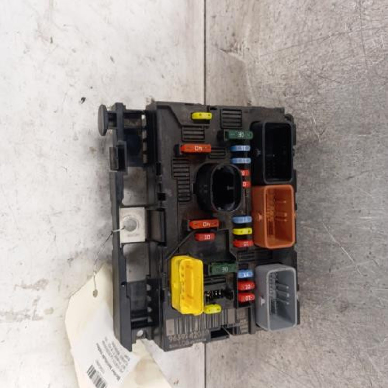Boitier servitude moteur (BSM) PEUGEOT 307 Boitier servitude moteur (BSM) PEUGEOT 307