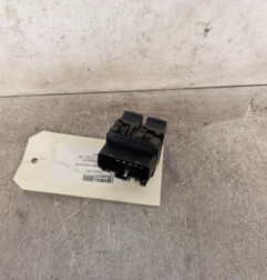 Interrupteur de leve vitre avant gauche RENAULT CLIO 2
