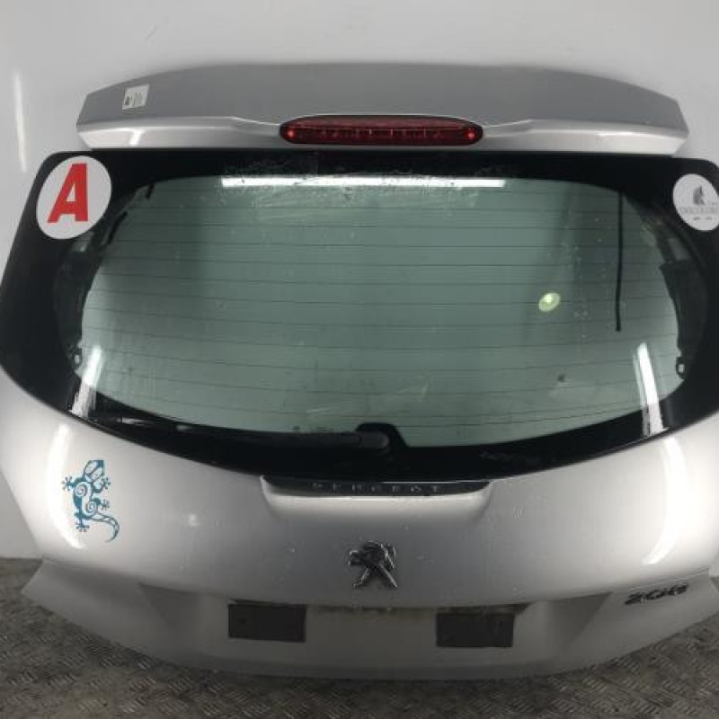 Malle/Hayon arriere PEUGEOT 208 1 Malle/Hayon arriere PEUGEOT 208 1