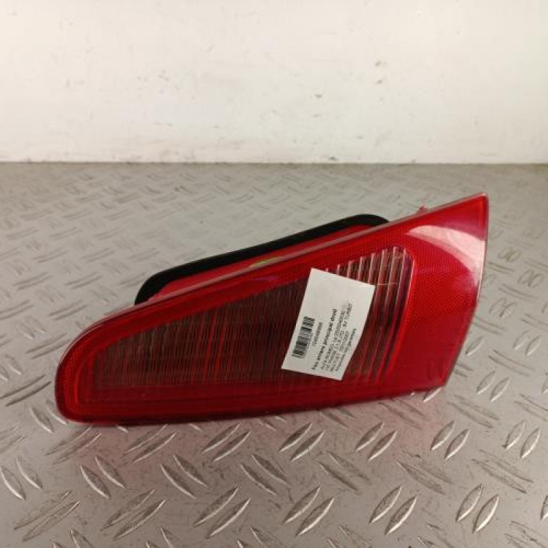 Feu arriere principal droit (feux) ALFA ROMEO 147 Feu arriere principal droit (feux) ALFA ROMEO 147
