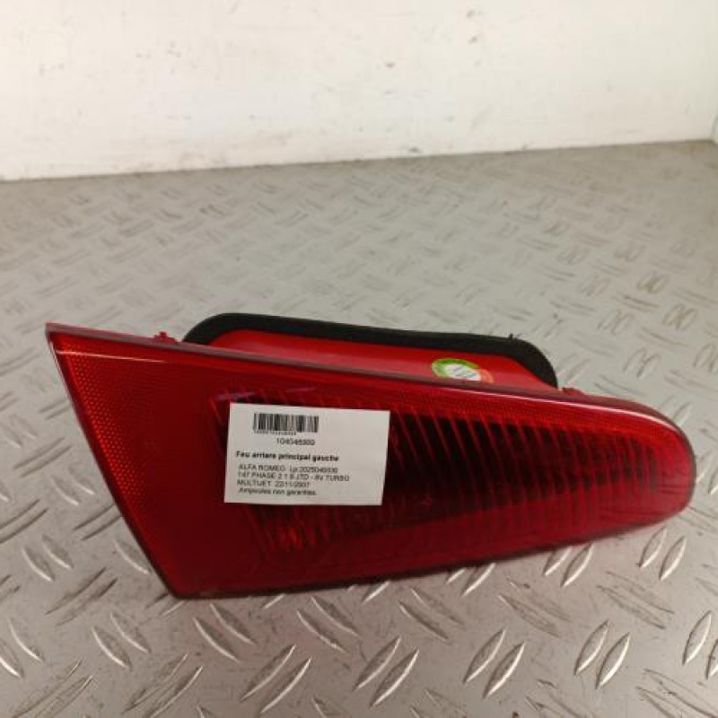 Feu arriere principal gauche (feux) ALFA ROMEO 147 Feu arriere principal gauche (feux) ALFA ROMEO 147