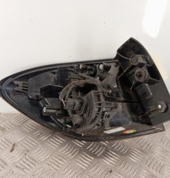 Feu arriere principal droit (feux) RENAULT CAPTUR 1 Photo n°4