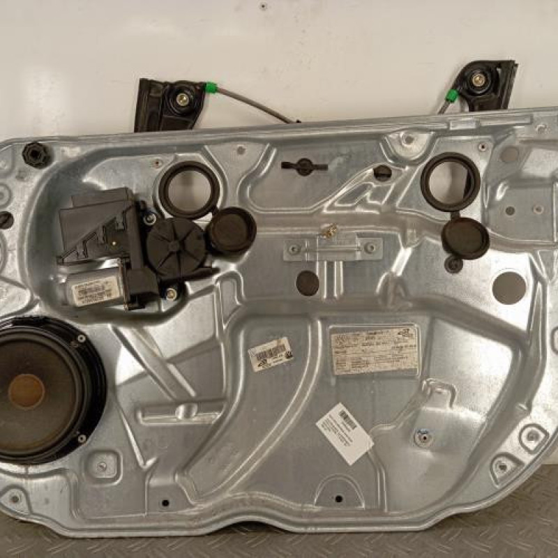 Leve vitre electrique avant droit VOLKSWAGEN POLO 4