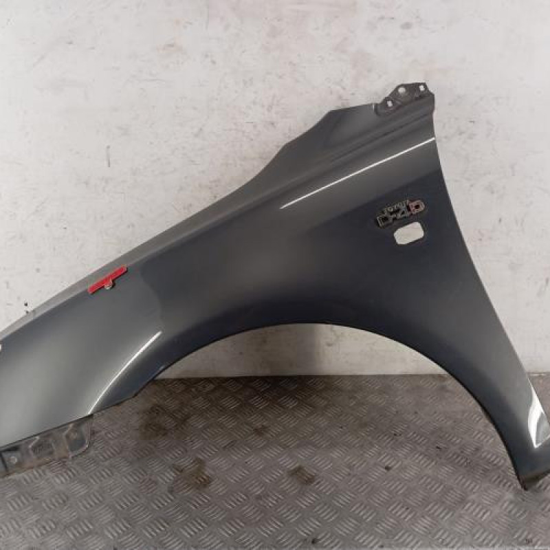 Aile avant gauche TOYOTA AVENSIS 2