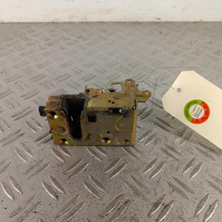 Serrure arriere droit PEUGEOT 205