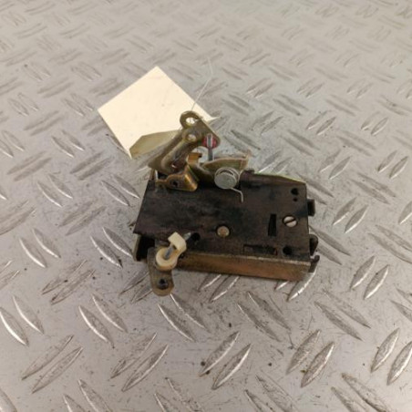 Serrure avant droit PEUGEOT 205