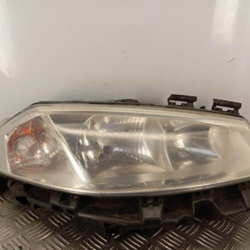 Optique avant principal droit (feux)(phare) RENAULT MEGANE 2